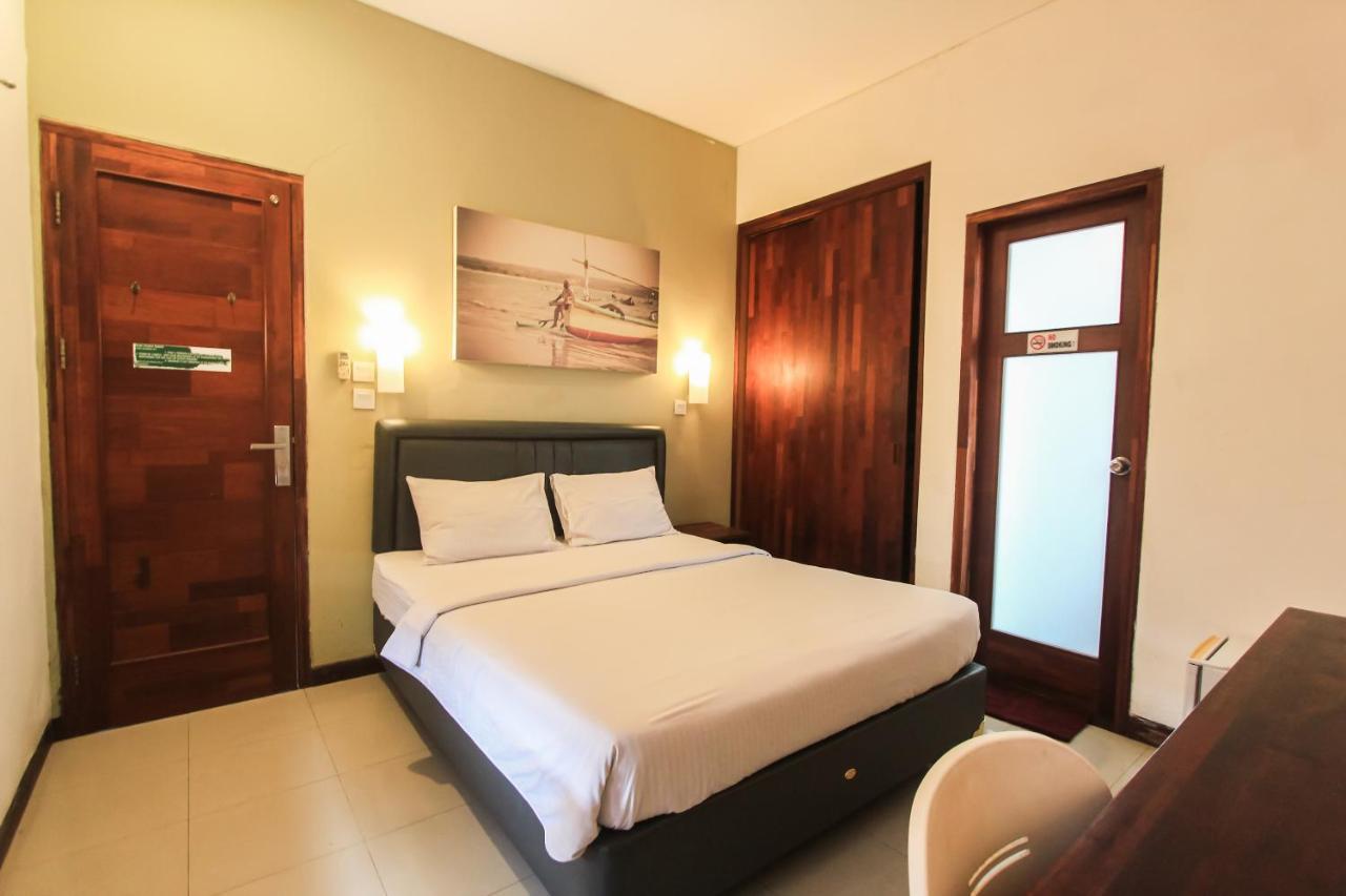 Kuta Legian Inn Екстер'єр фото