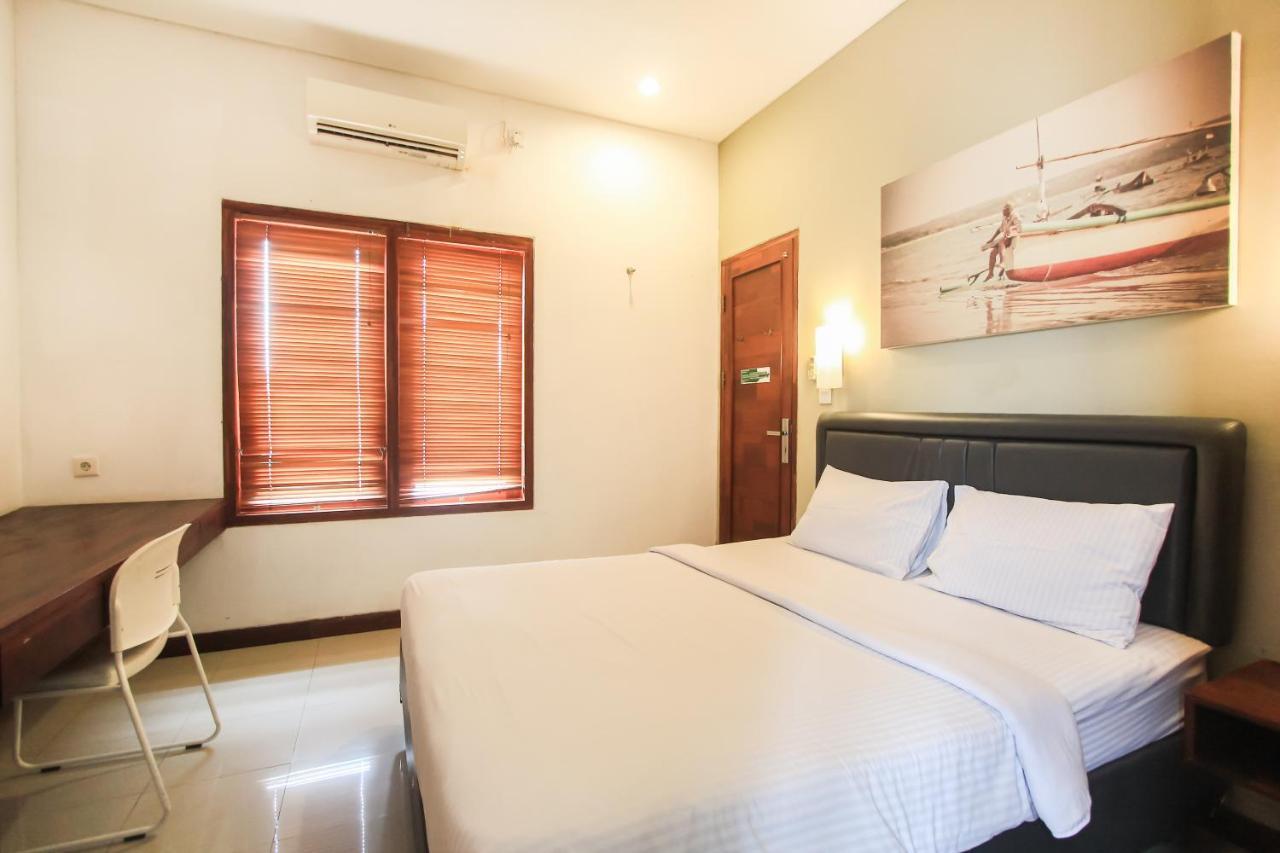 Kuta Legian Inn Екстер'єр фото