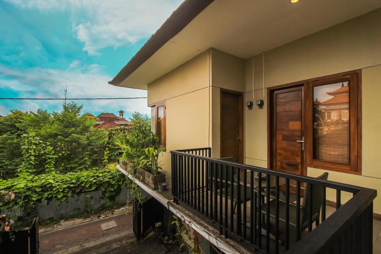 Kuta Legian Inn Екстер'єр фото