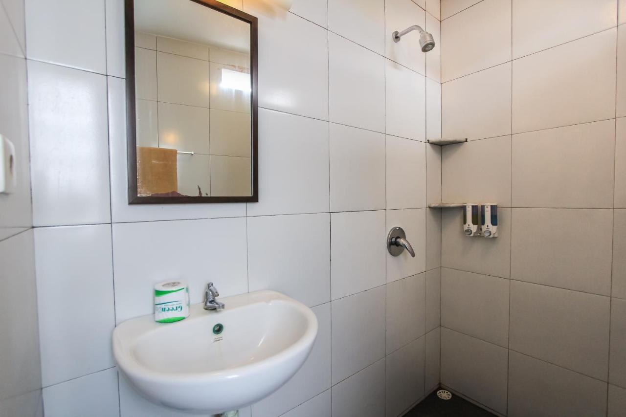 Kuta Legian Inn Екстер'єр фото