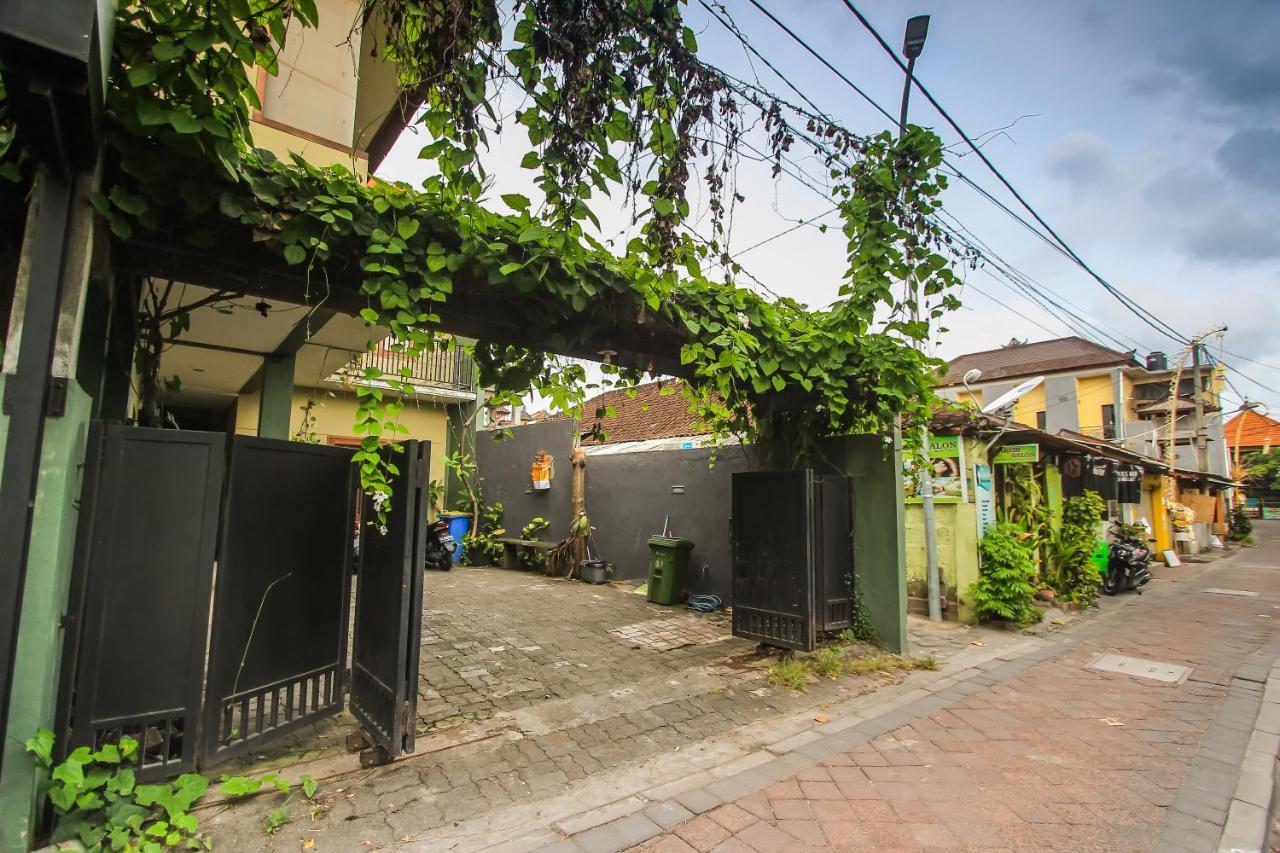 Kuta Legian Inn Екстер'єр фото