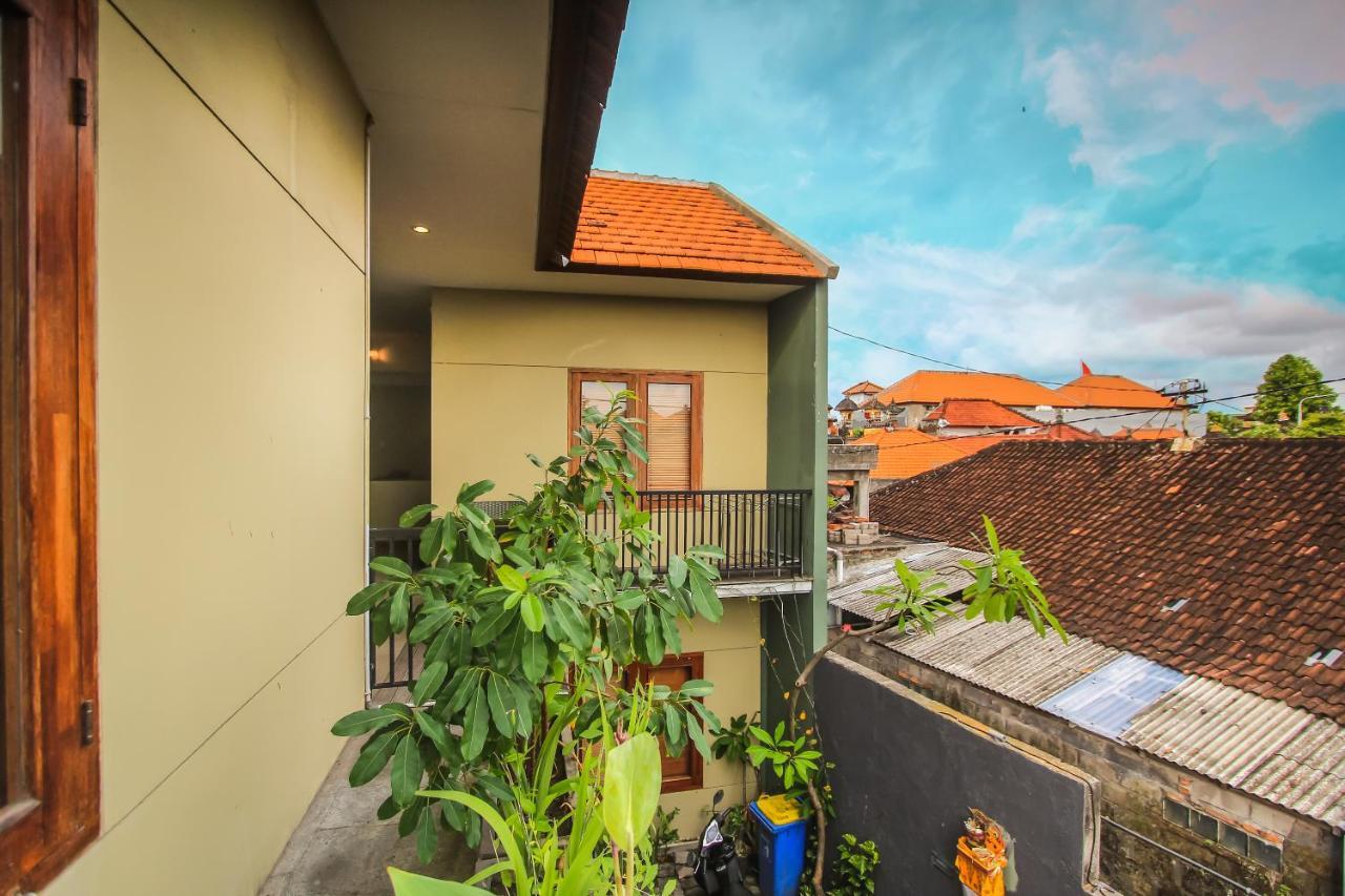 Kuta Legian Inn Екстер'єр фото